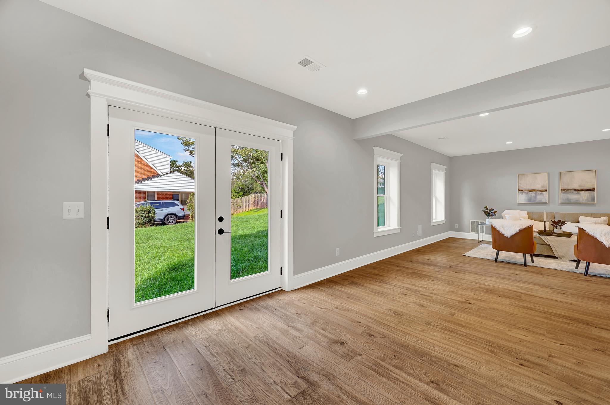 OAKLAWN - Residential