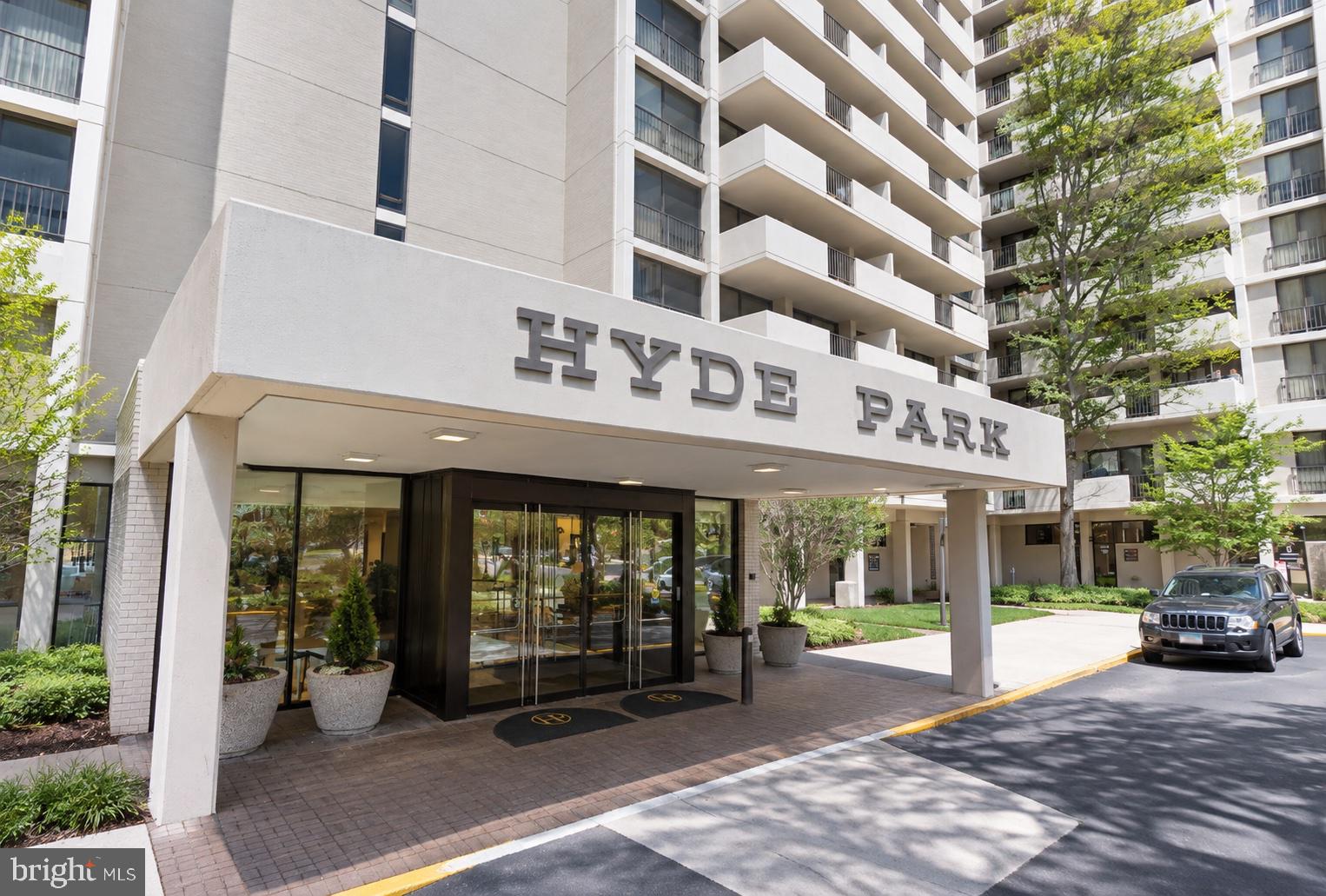 4141 N HENDERSON ROAD 307