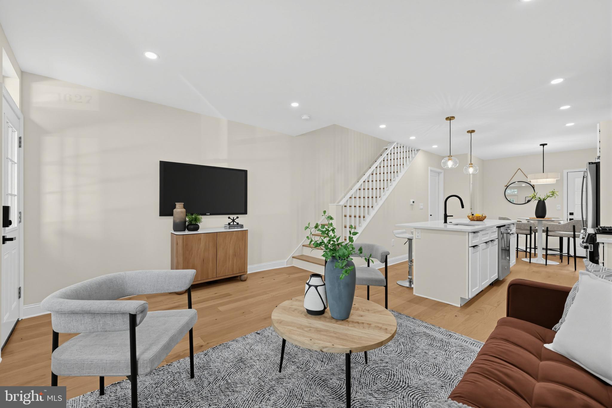 1627 S 9TH STREET