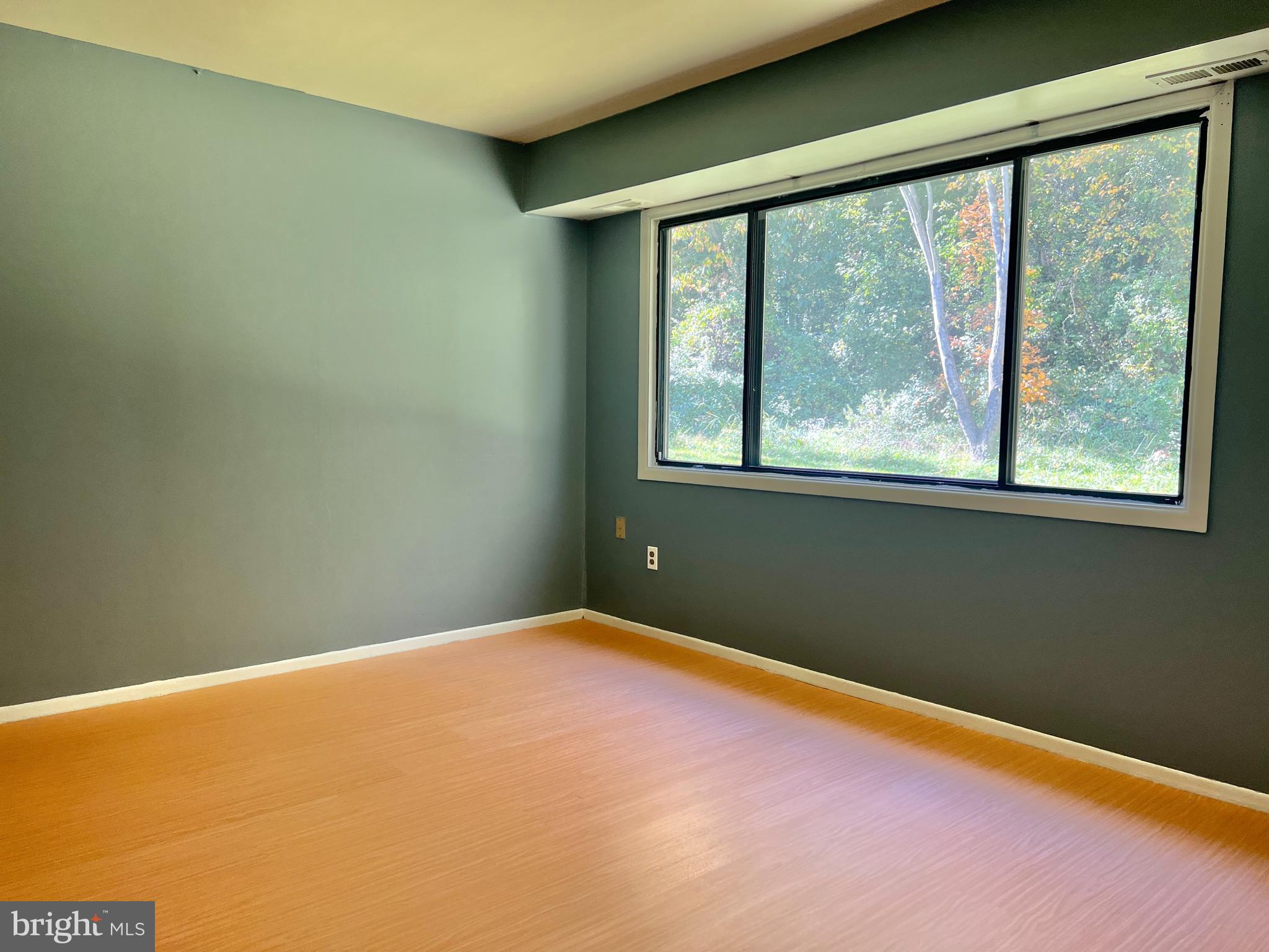 SUNRISE CONDOMINIUMS - Residential Lease