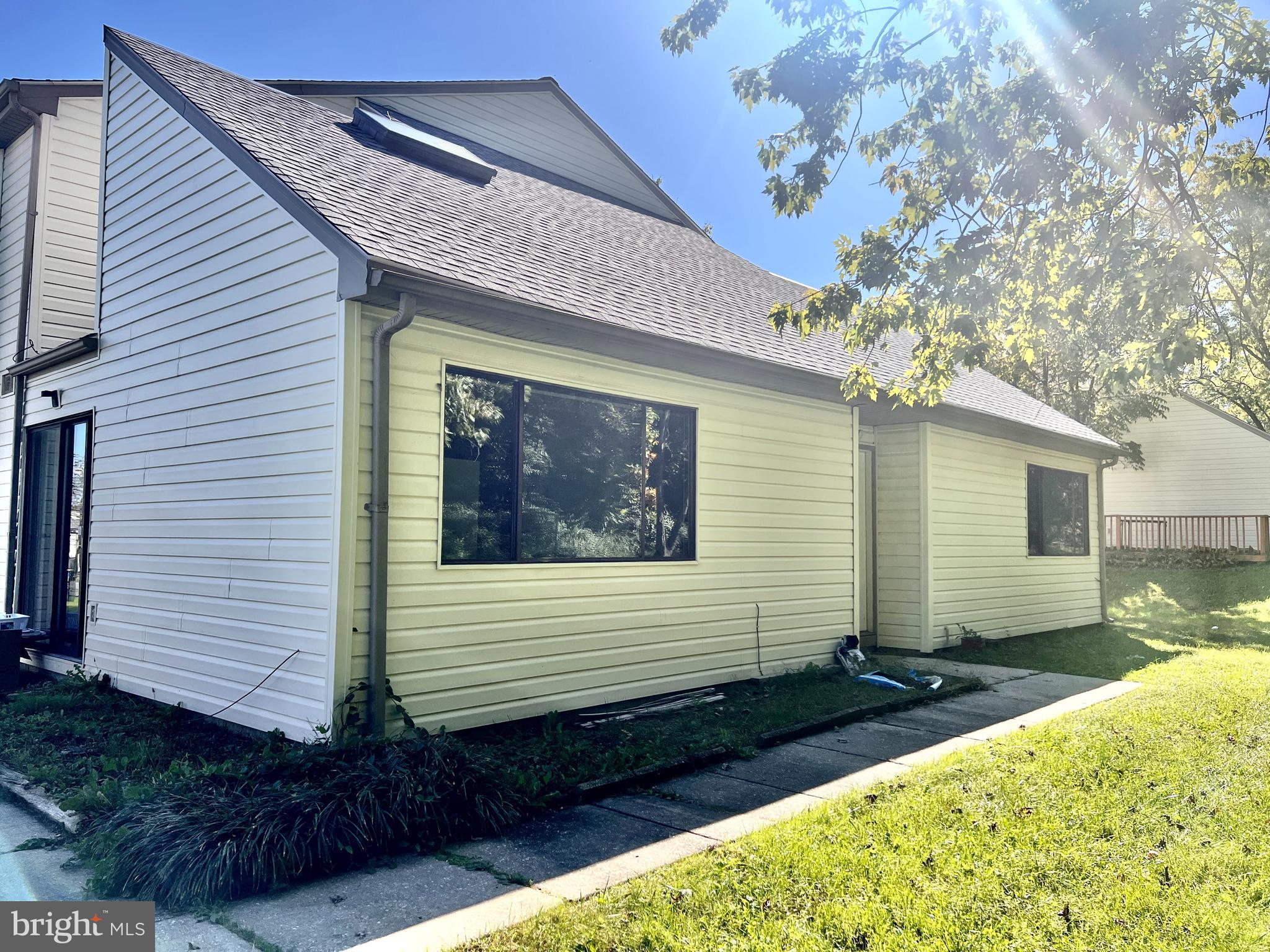 SUNRISE CONDOMINIUMS - Residential Lease