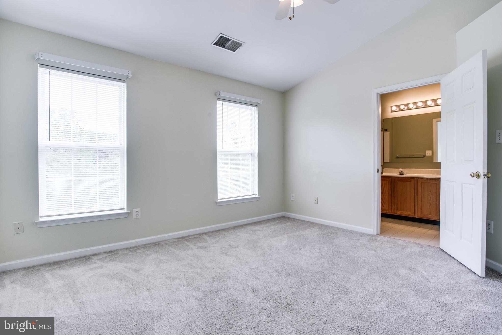 SPRING RIDGE - Residential