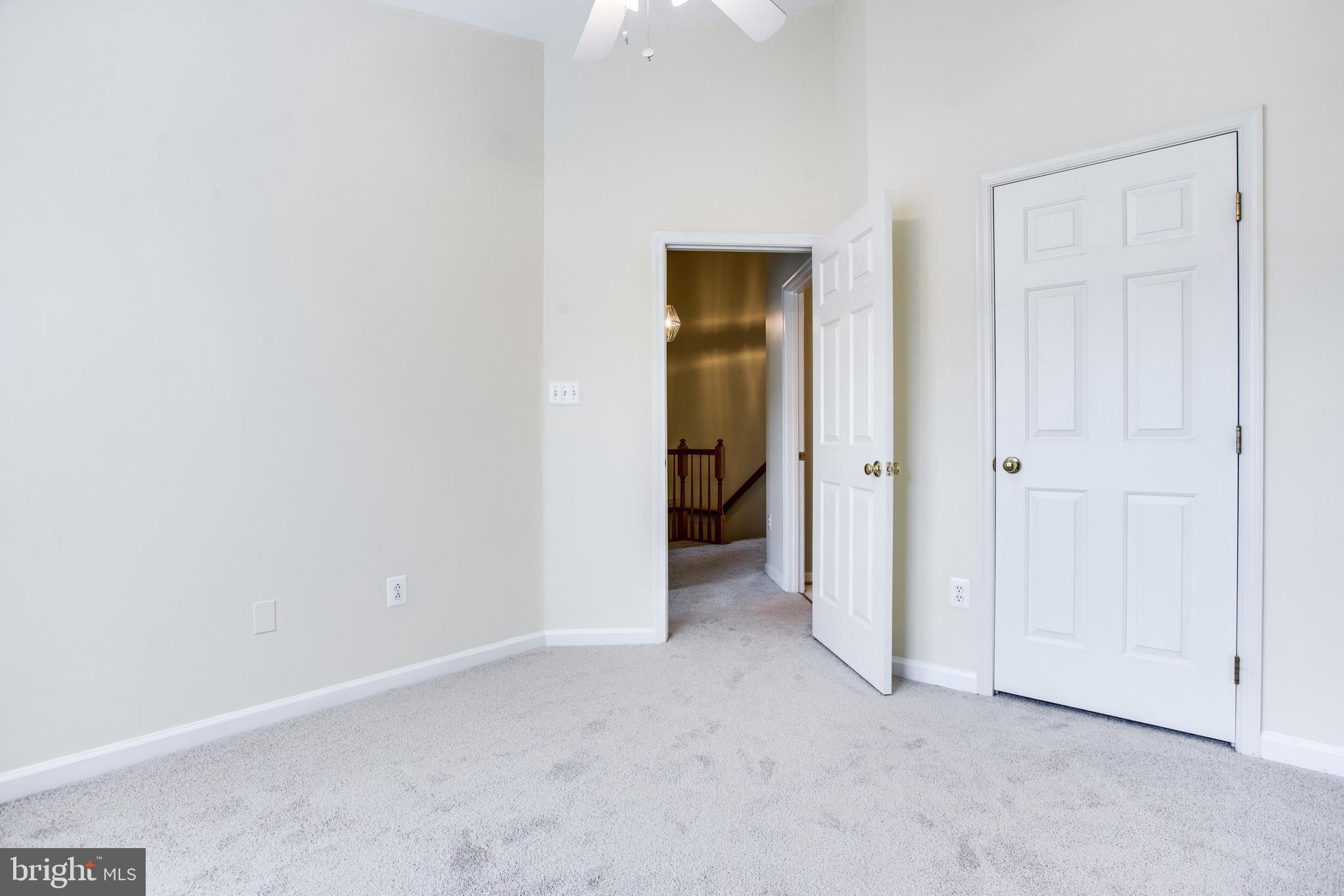 SPRING RIDGE - Residential