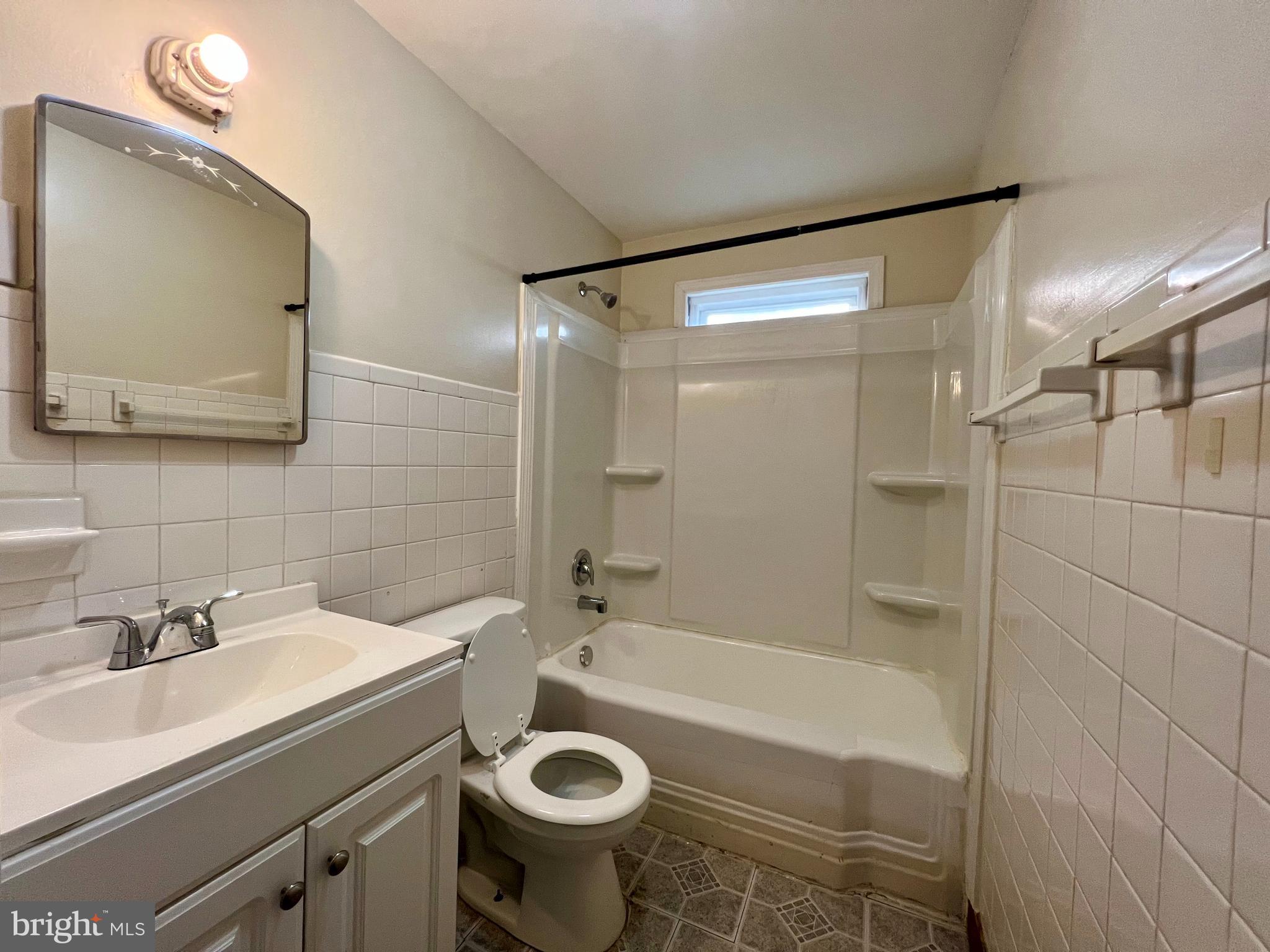 MARTINSBURG CITY - Residential Lease