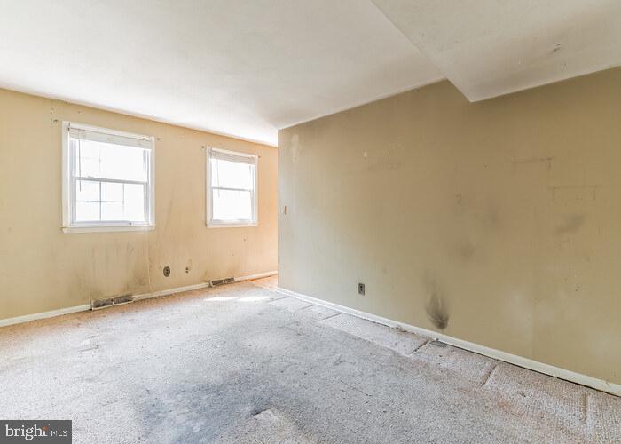 CALVERT TOWNE TOWNHOUSES - Residential