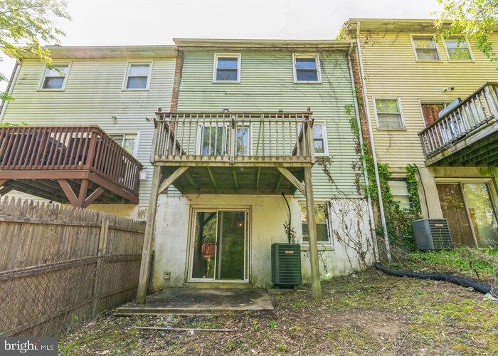 CALVERT TOWNE TOWNHOUSES - Residential