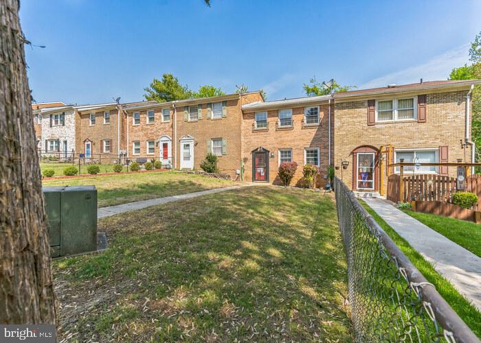 CALVERT TOWNE TOWNHOUSES - Residential