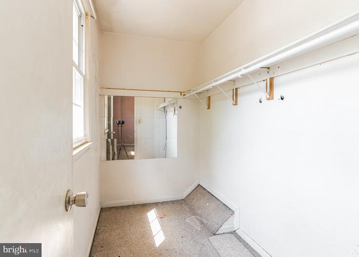 CALVERT TOWNE TOWNHOUSES - Residential