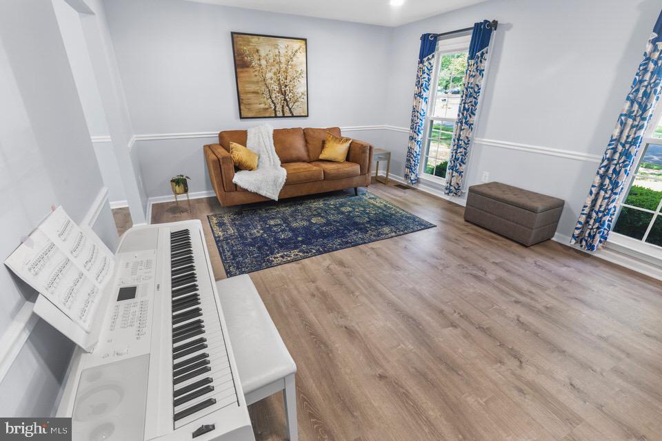 BORNEHAM WOOD - Residential