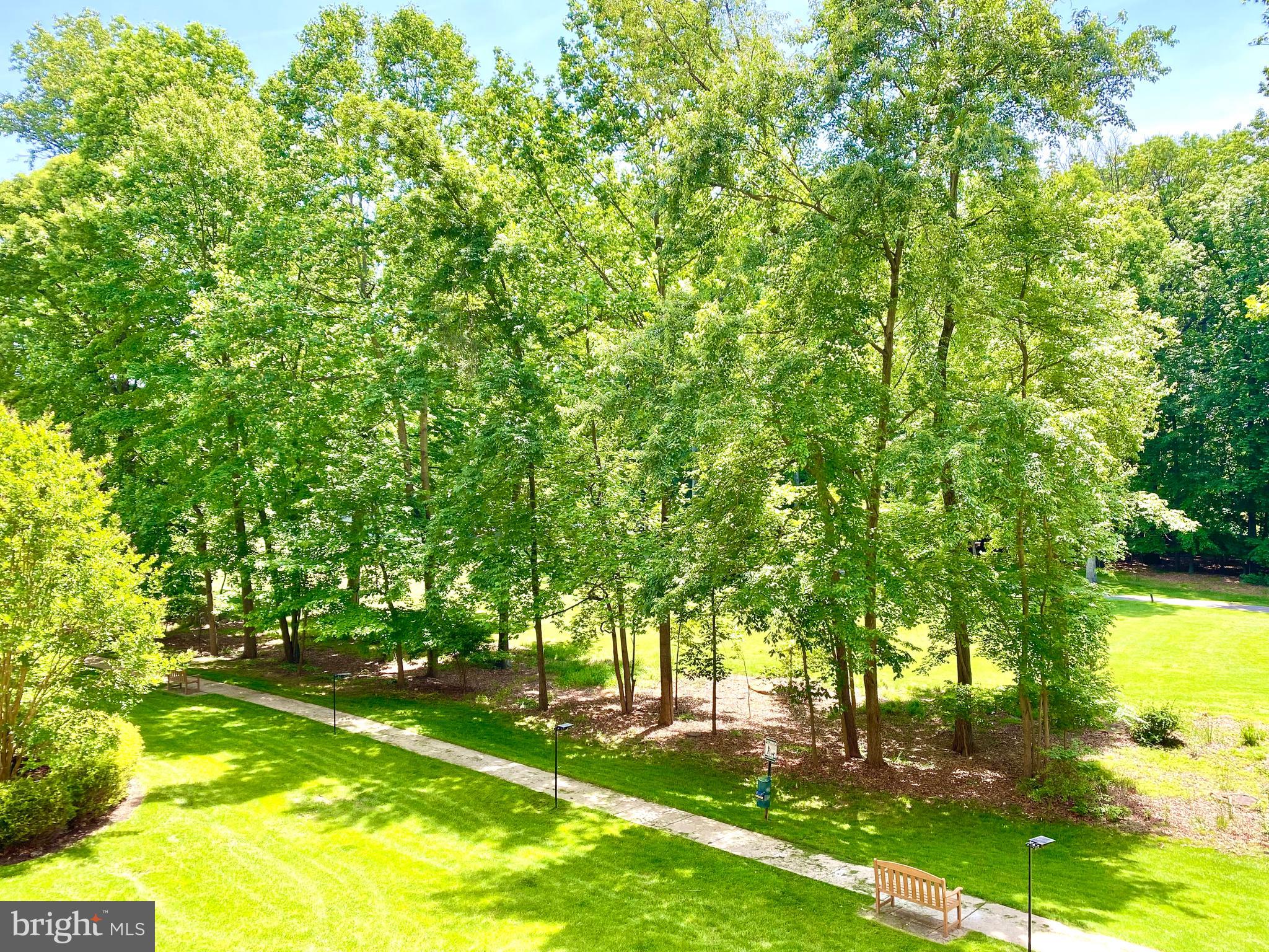 LEISURE WORLD - Residential