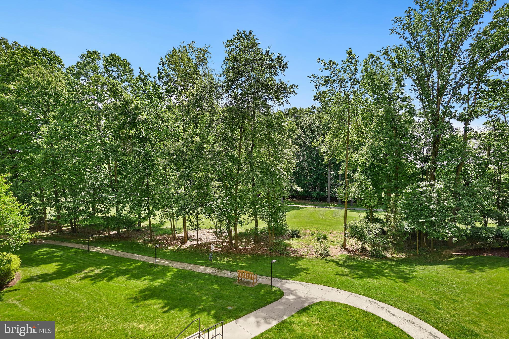 LEISURE WORLD - Residential