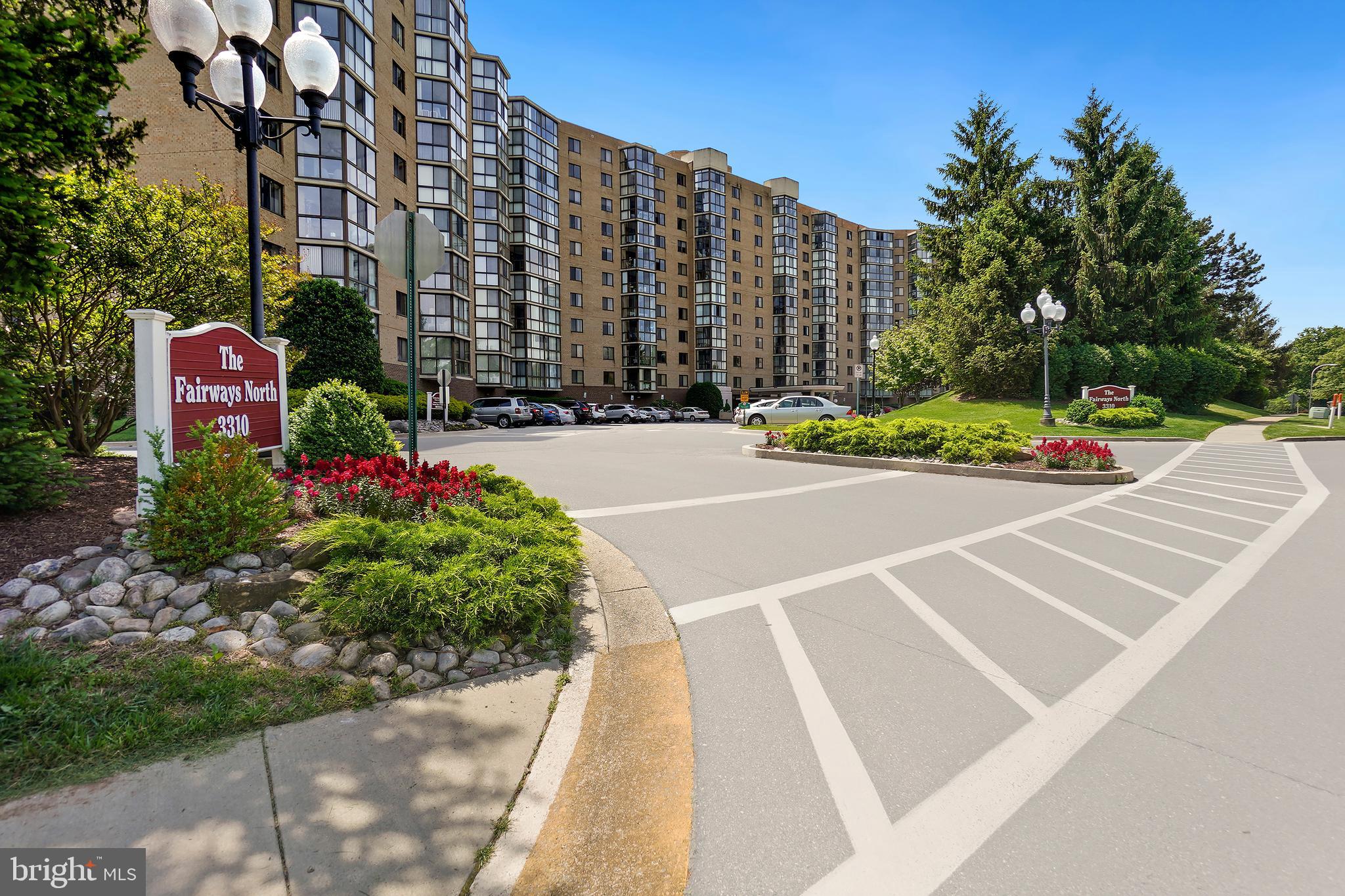 LEISURE WORLD - Residential