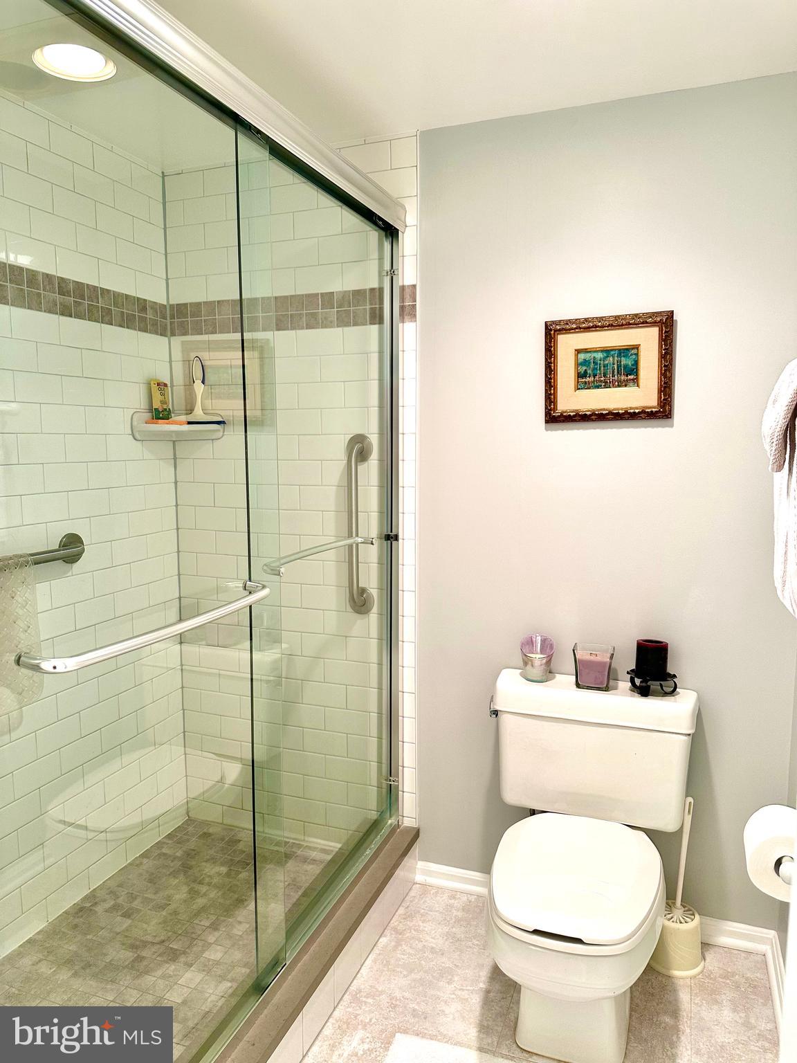 LEISURE WORLD - Residential