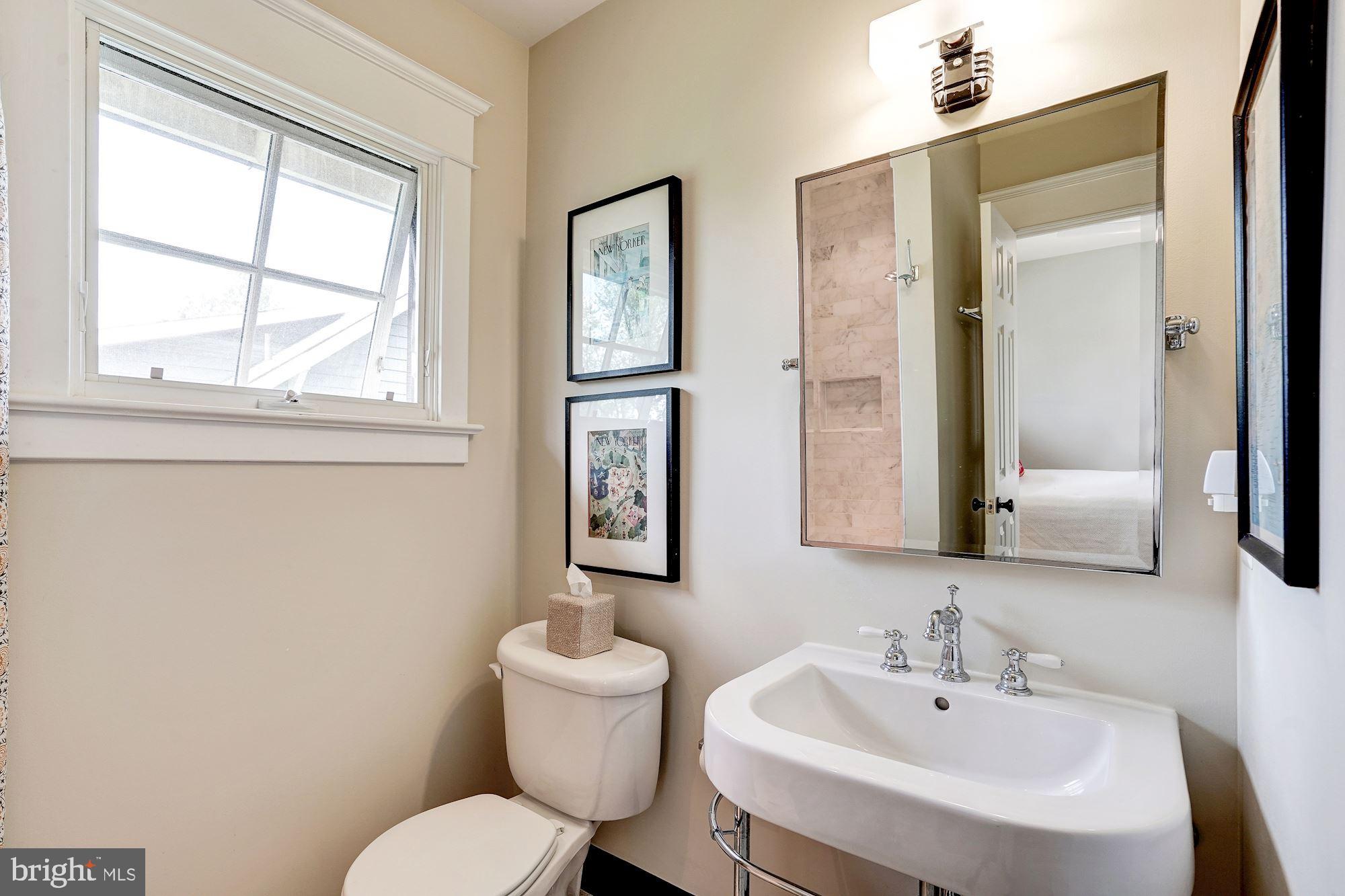 LYON VILLAGE - Residential