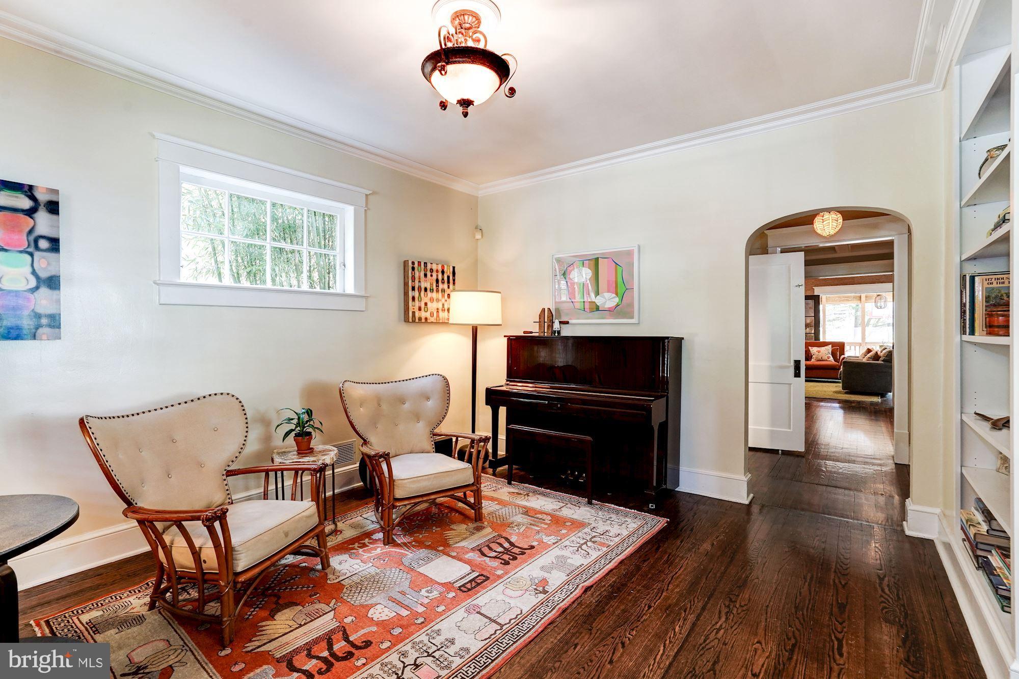 LYON VILLAGE - Residential