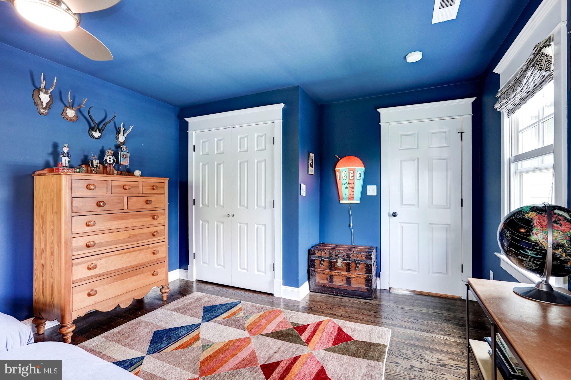 LYON VILLAGE - Residential