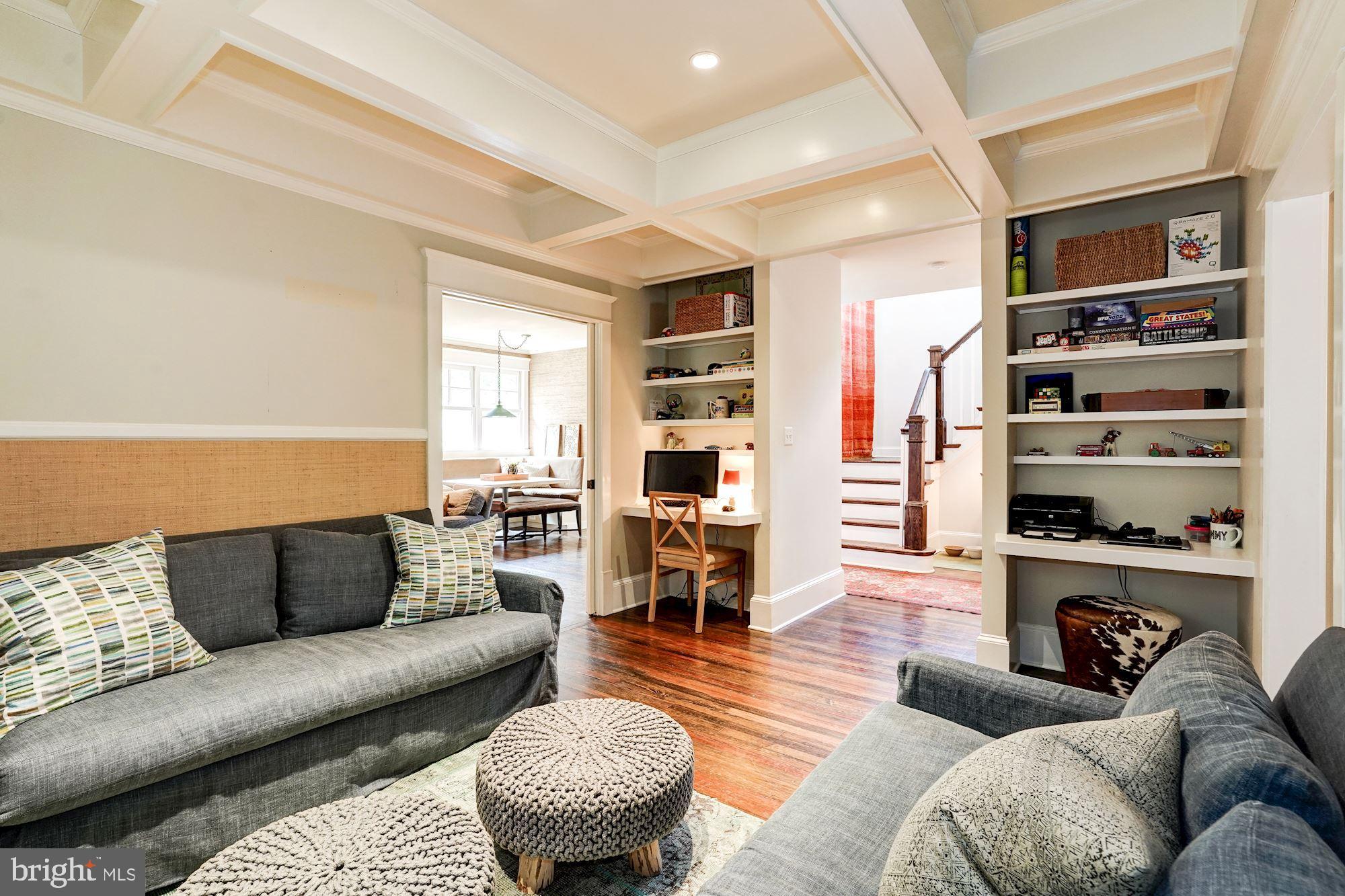 LYON VILLAGE - Residential