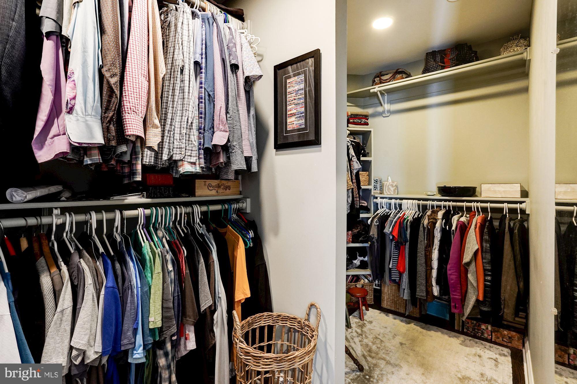 LYON VILLAGE - Residential