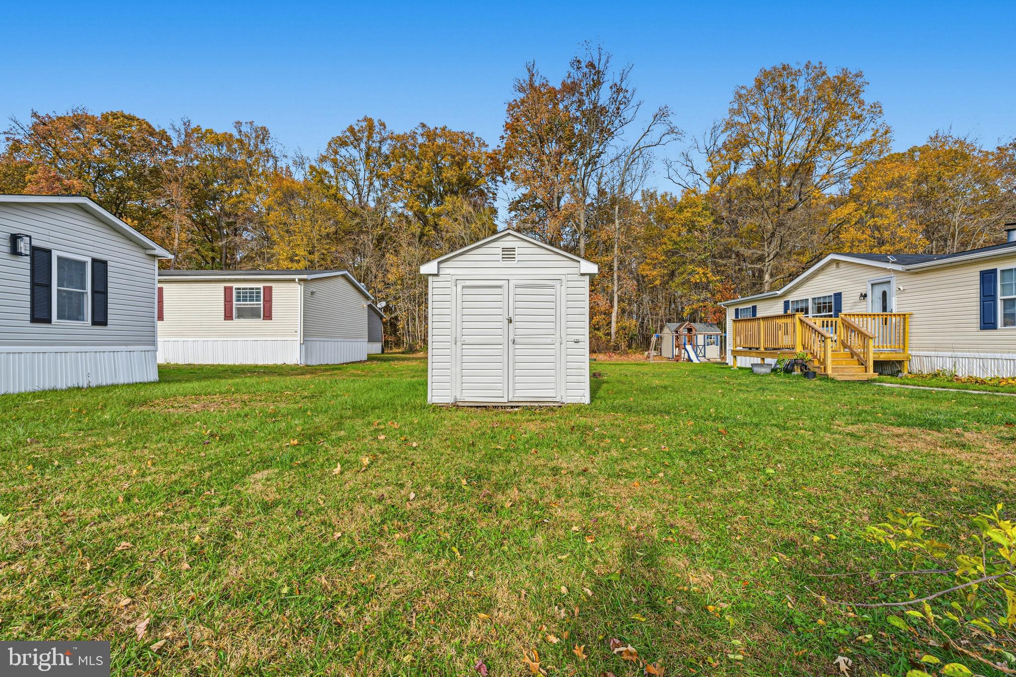 BUSH RIVER MANOR - Residential