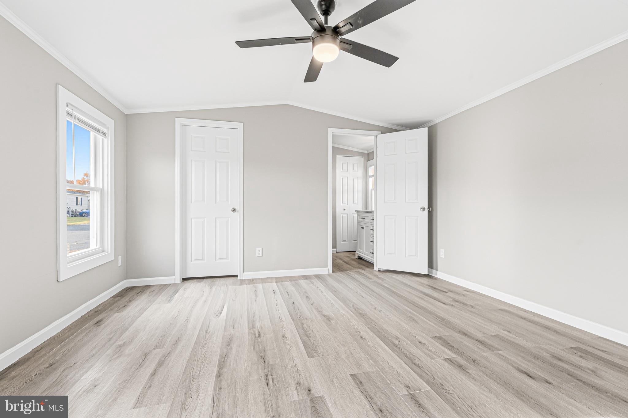 BUSH RIVER MANOR - Residential