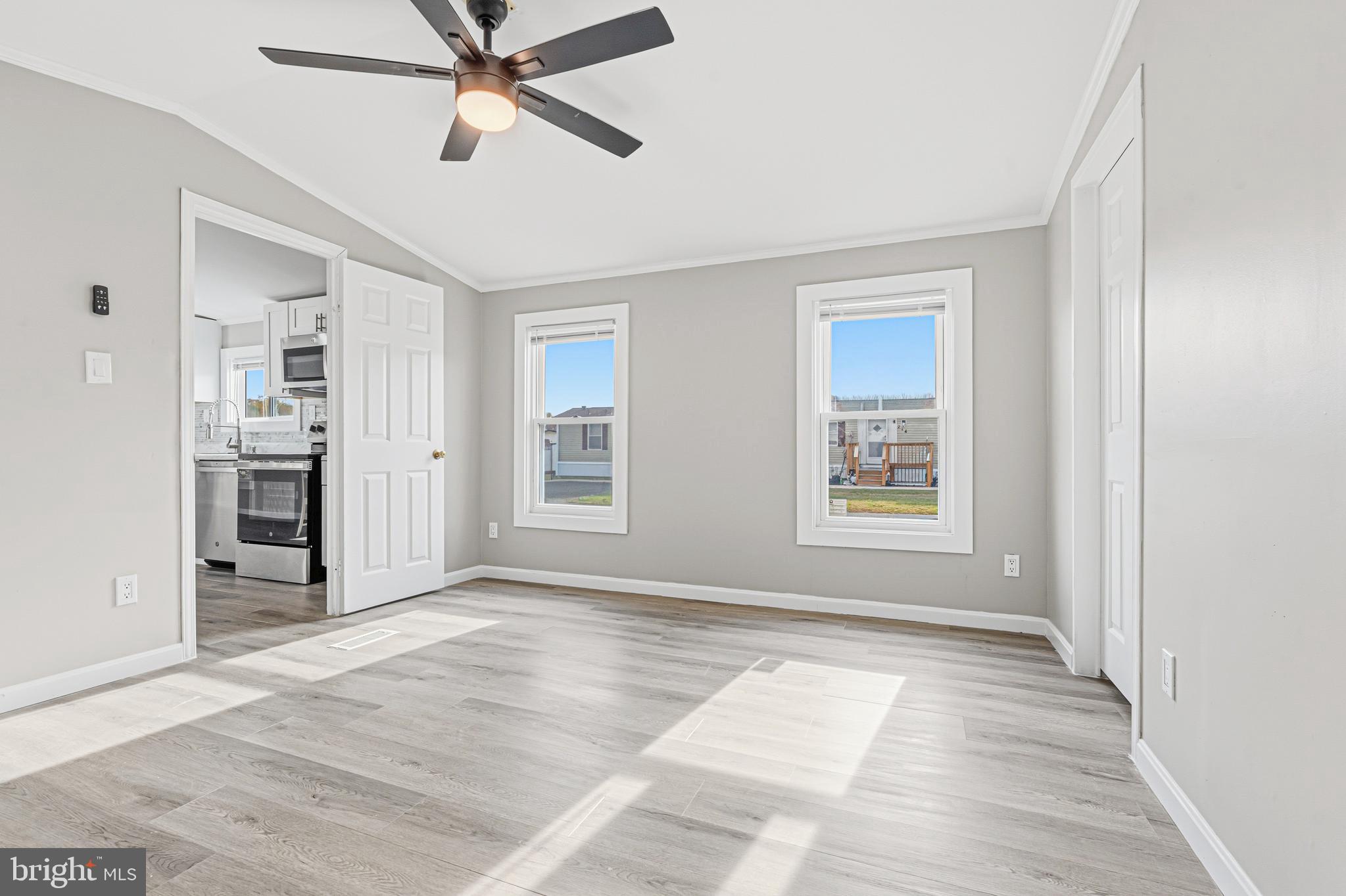 BUSH RIVER MANOR - Residential