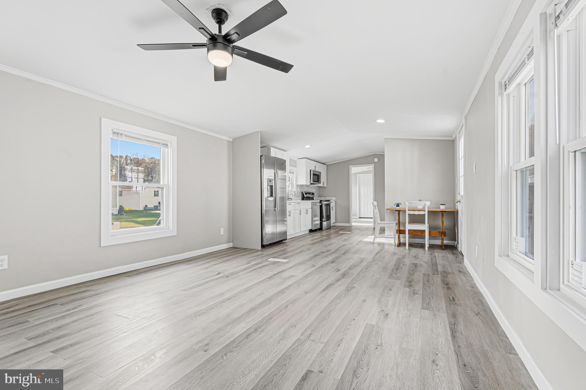 BUSH RIVER MANOR - Residential