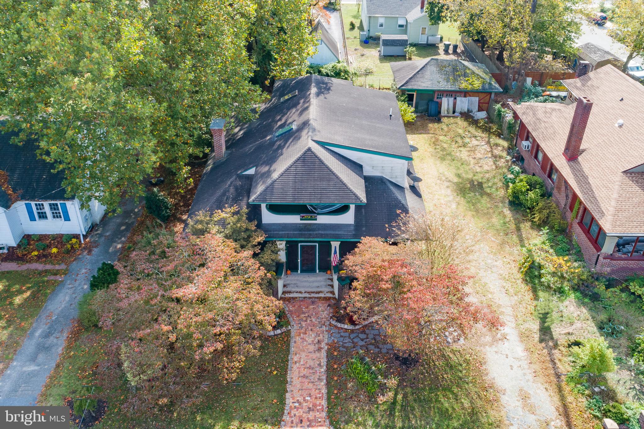 CAMDEN AVE. - Residential