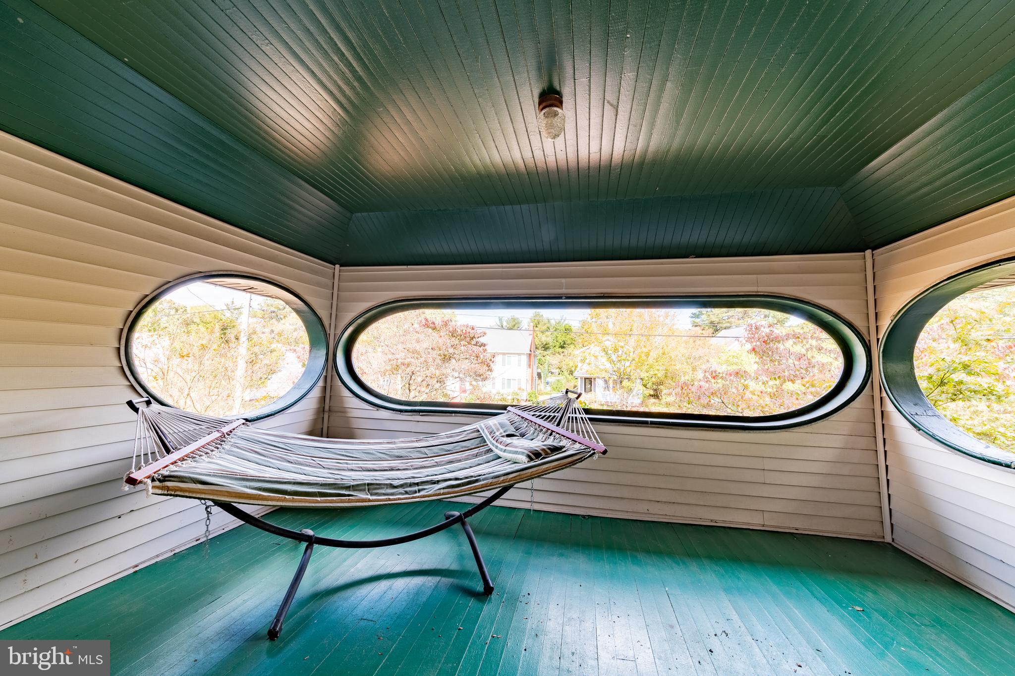 CAMDEN AVE. - Residential