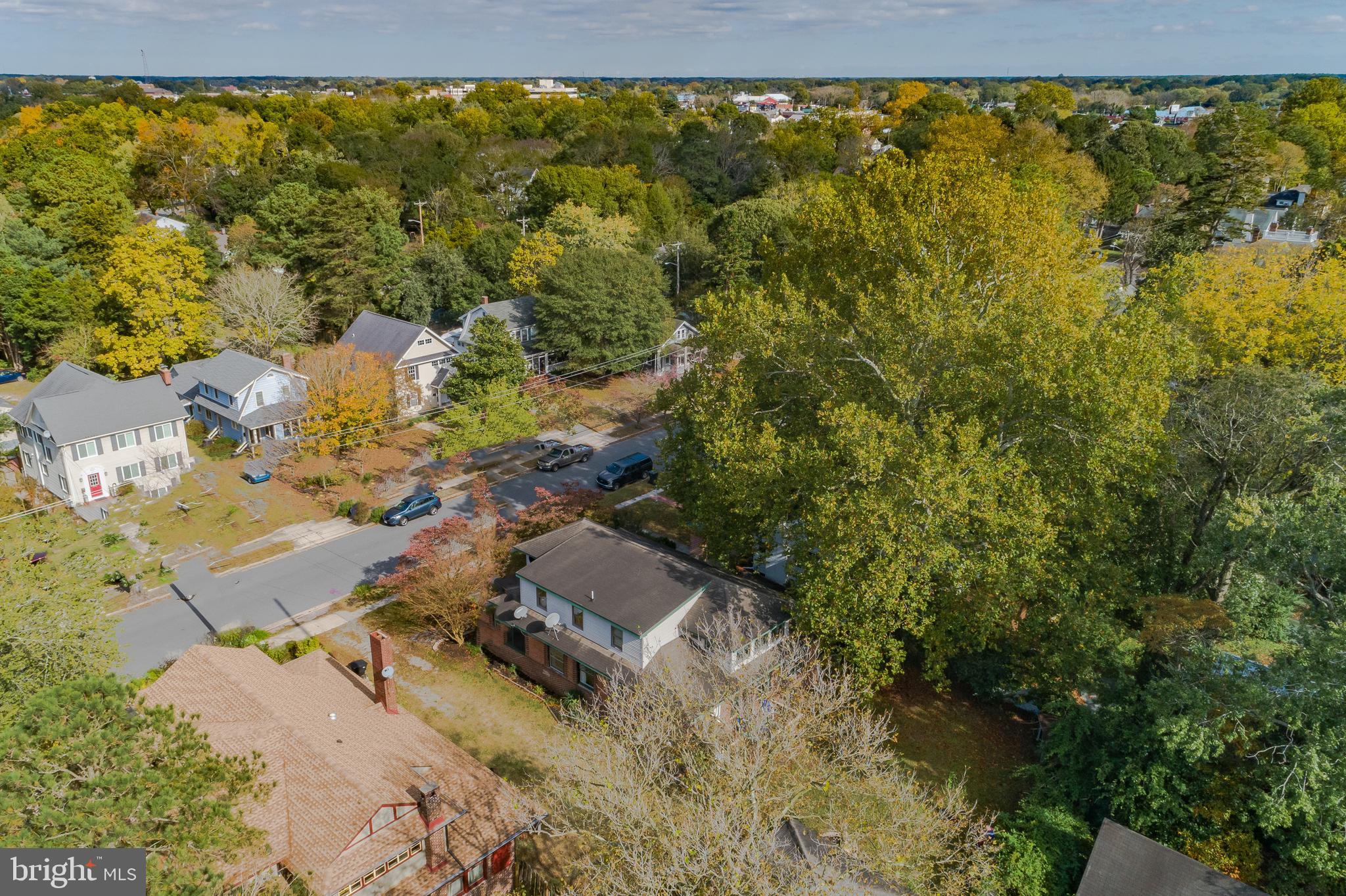 CAMDEN AVE. - Residential