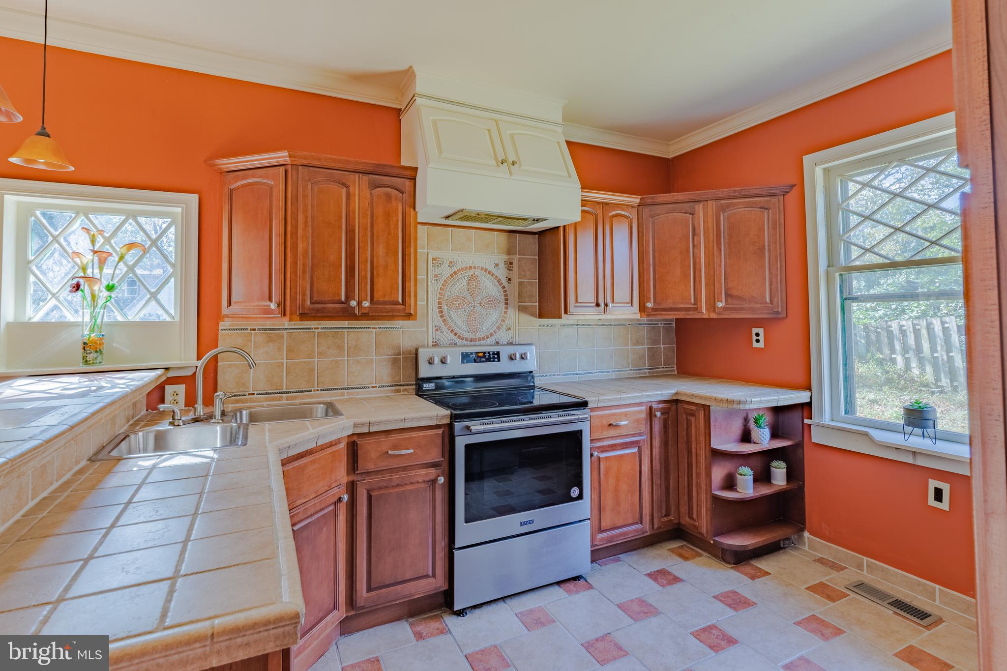 CAMDEN AVE. - Residential