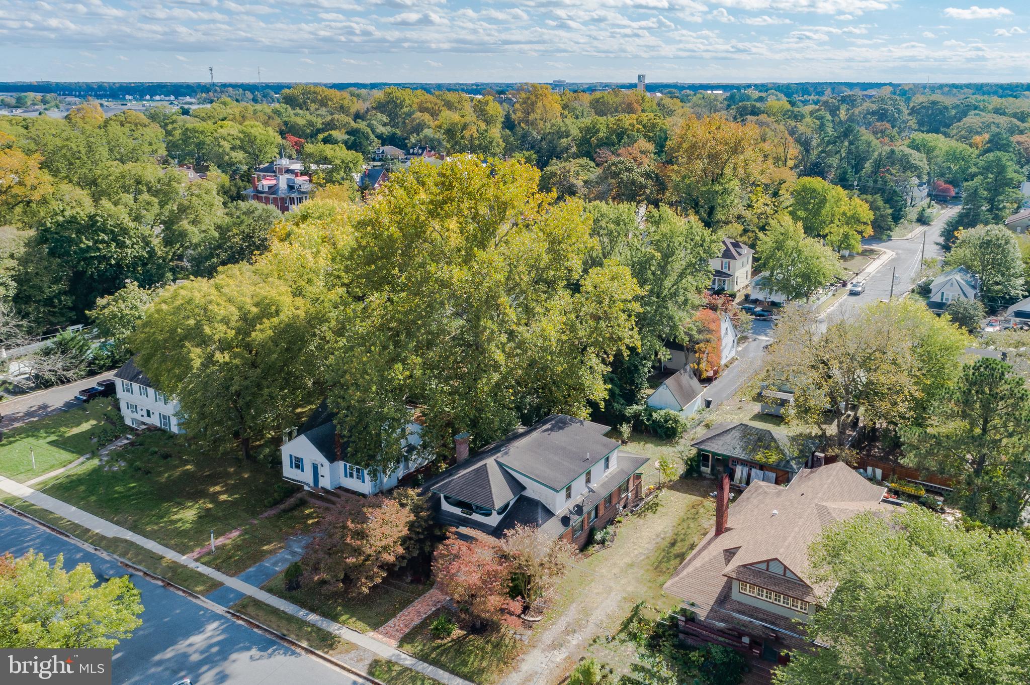 CAMDEN AVE. - Residential