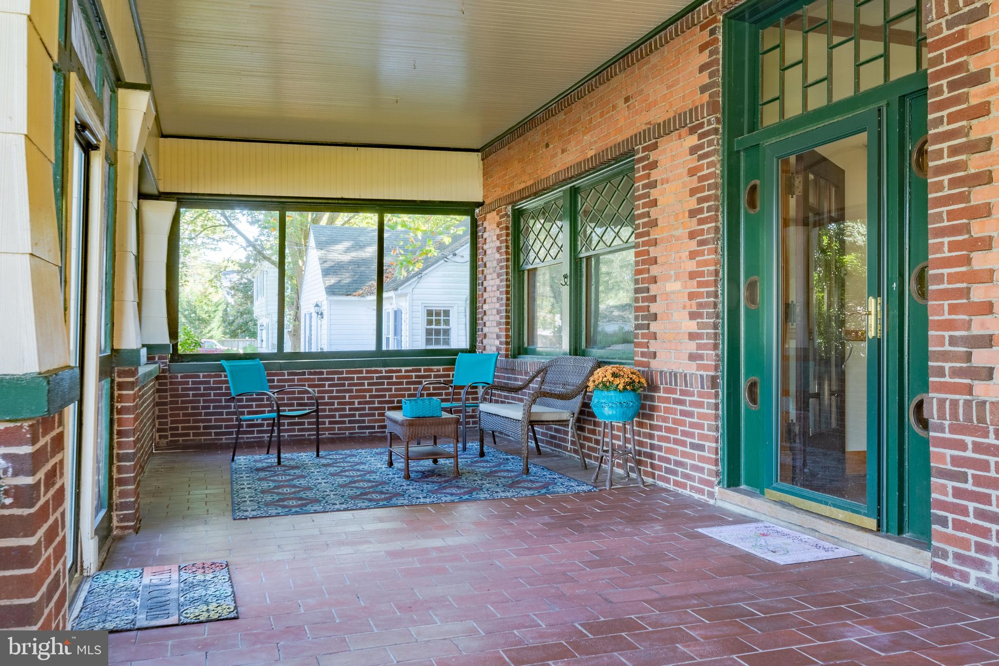 CAMDEN AVE. - Residential