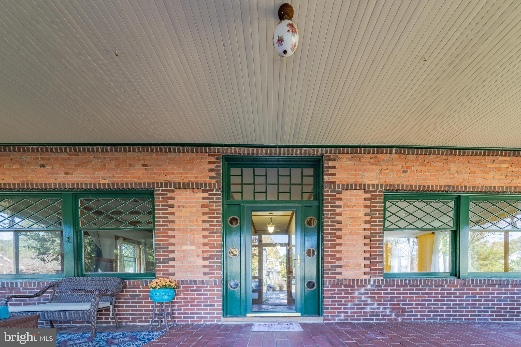 CAMDEN AVE. - Residential