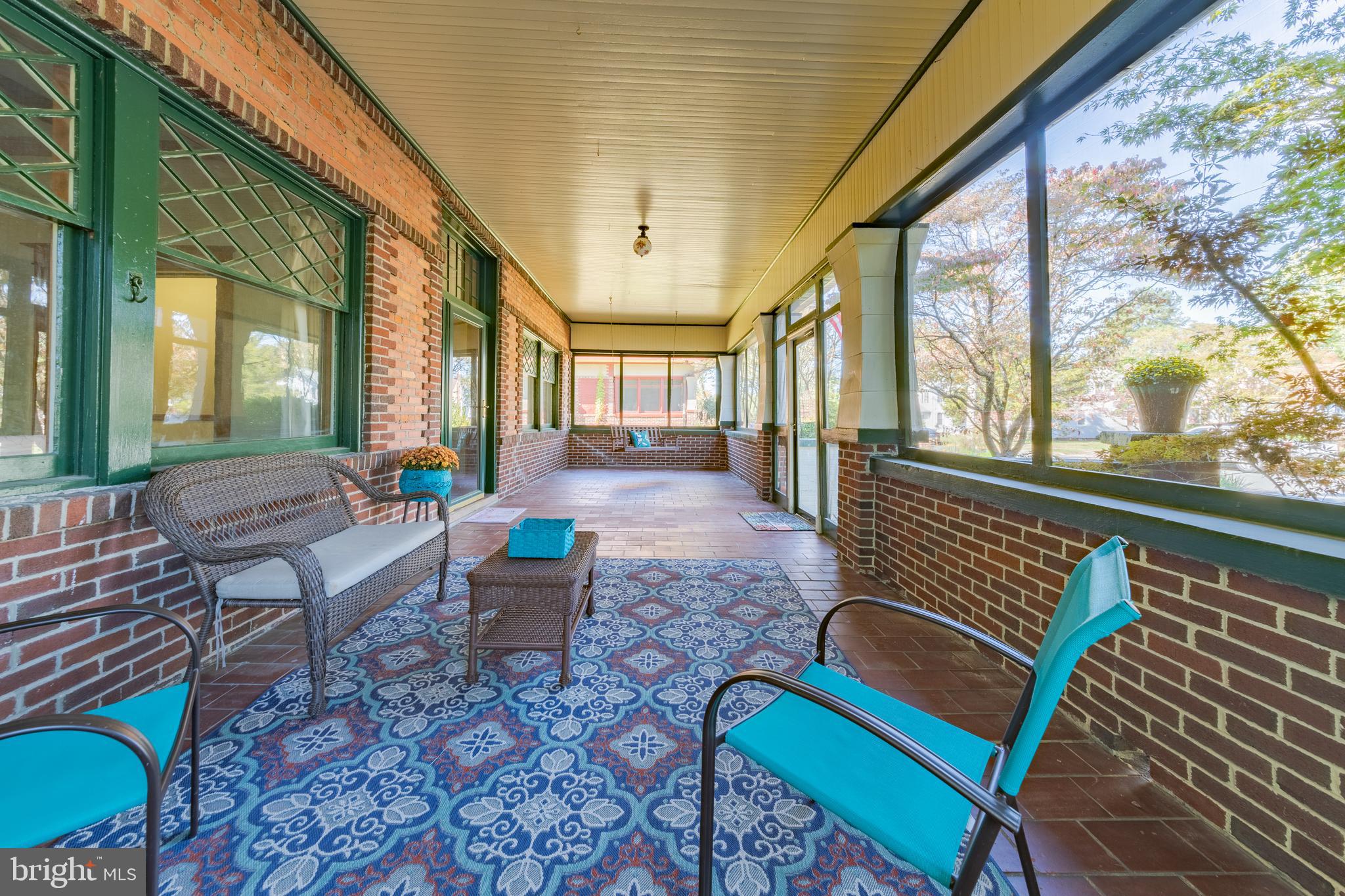 CAMDEN AVE. - Residential