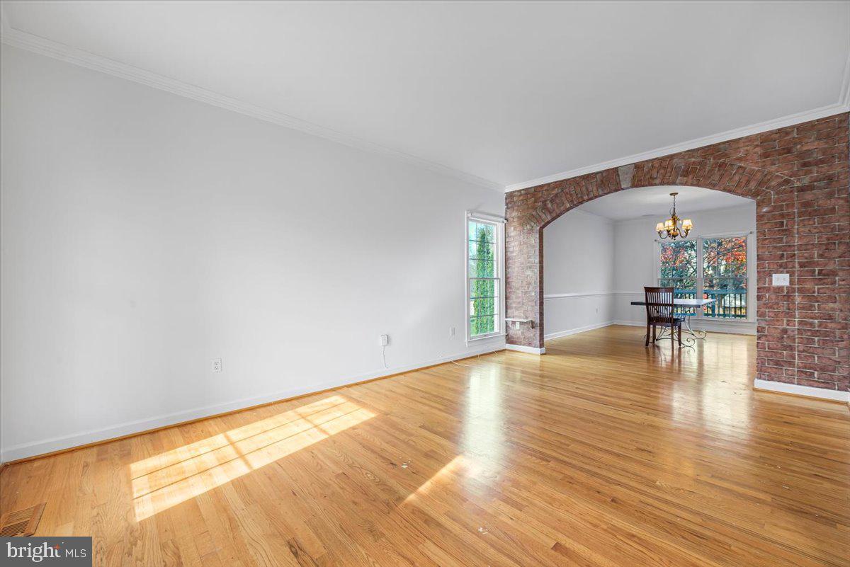 FOXFIELD AT MIDDLETOWN - Residential