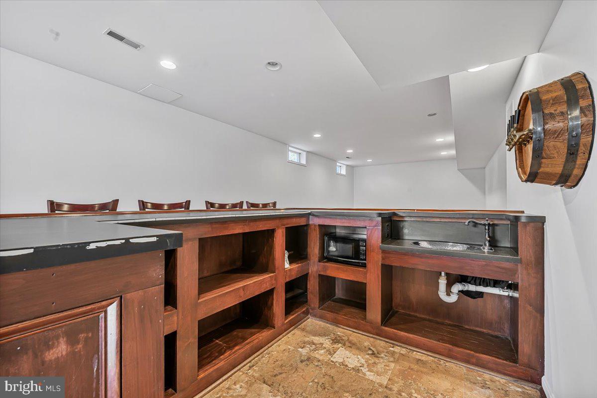 FOXFIELD AT MIDDLETOWN - Residential