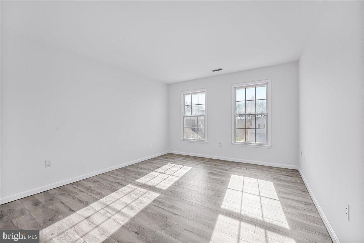 FOXFIELD AT MIDDLETOWN - Residential