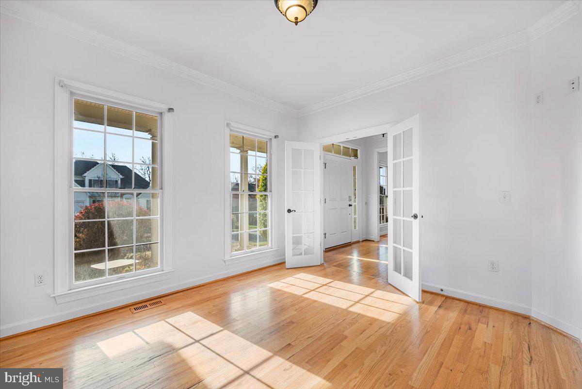 FOXFIELD AT MIDDLETOWN - Residential