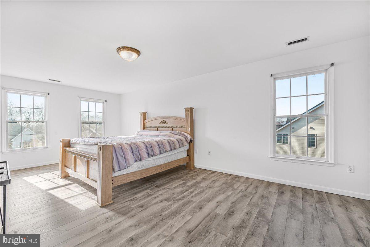 FOXFIELD AT MIDDLETOWN - Residential