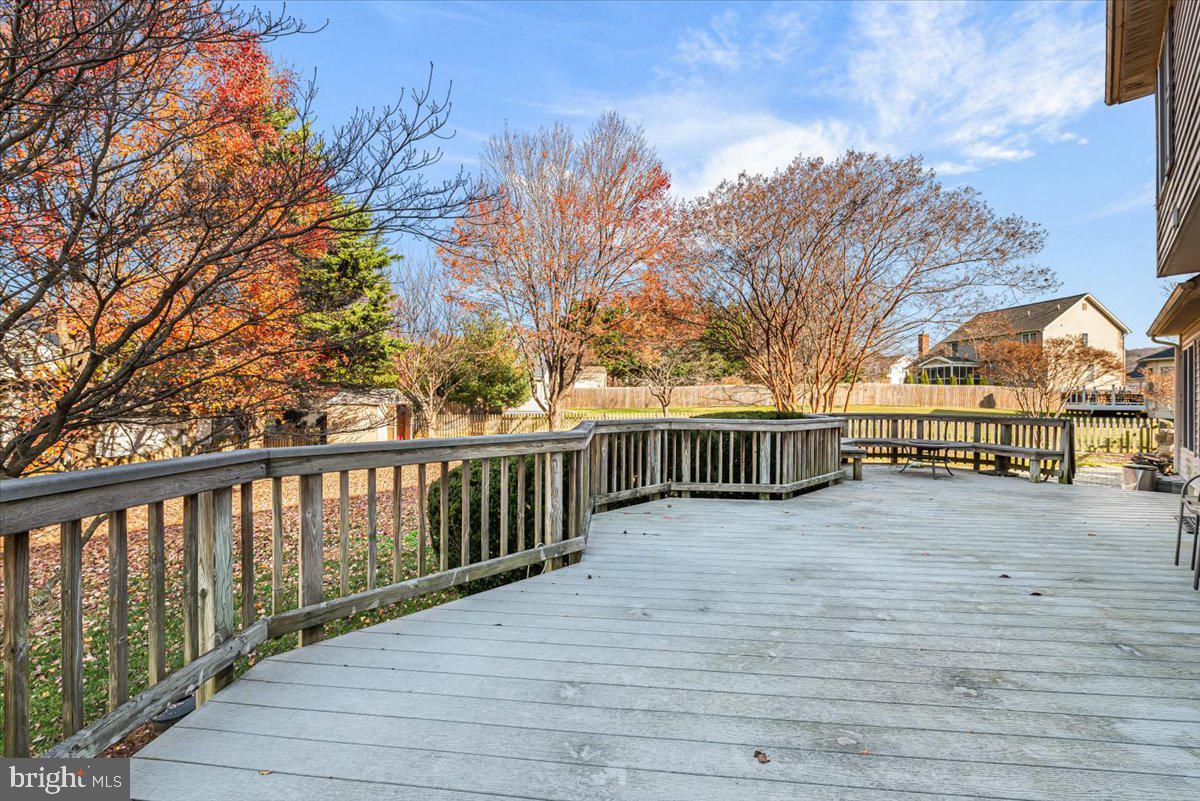 FOXFIELD AT MIDDLETOWN - Residential