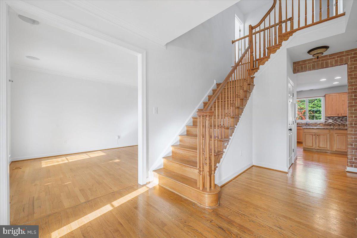 FOXFIELD AT MIDDLETOWN - Residential