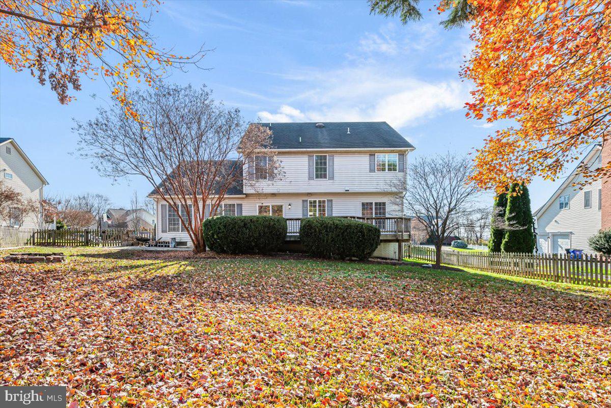 FOXFIELD AT MIDDLETOWN - Residential