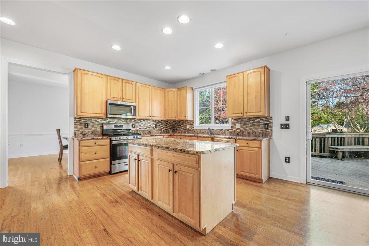 FOXFIELD AT MIDDLETOWN - Residential