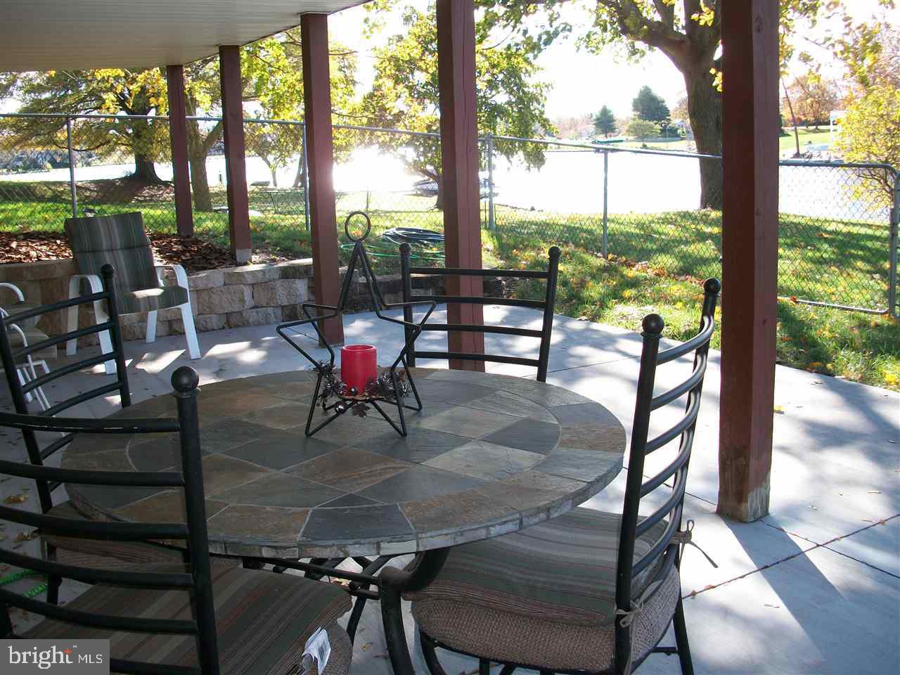 LAKE HERITAGE - Residential