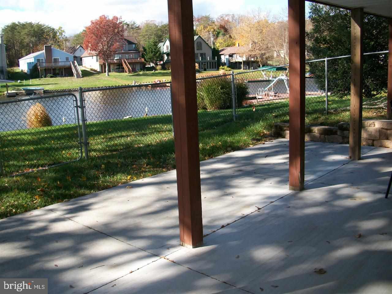 LAKE HERITAGE - Residential