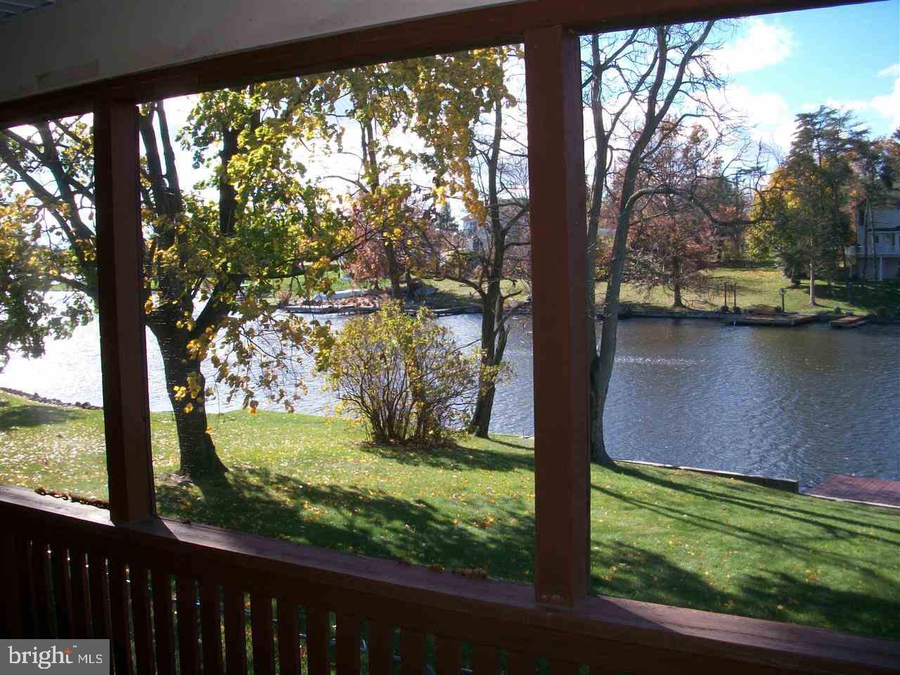 LAKE HERITAGE - Residential