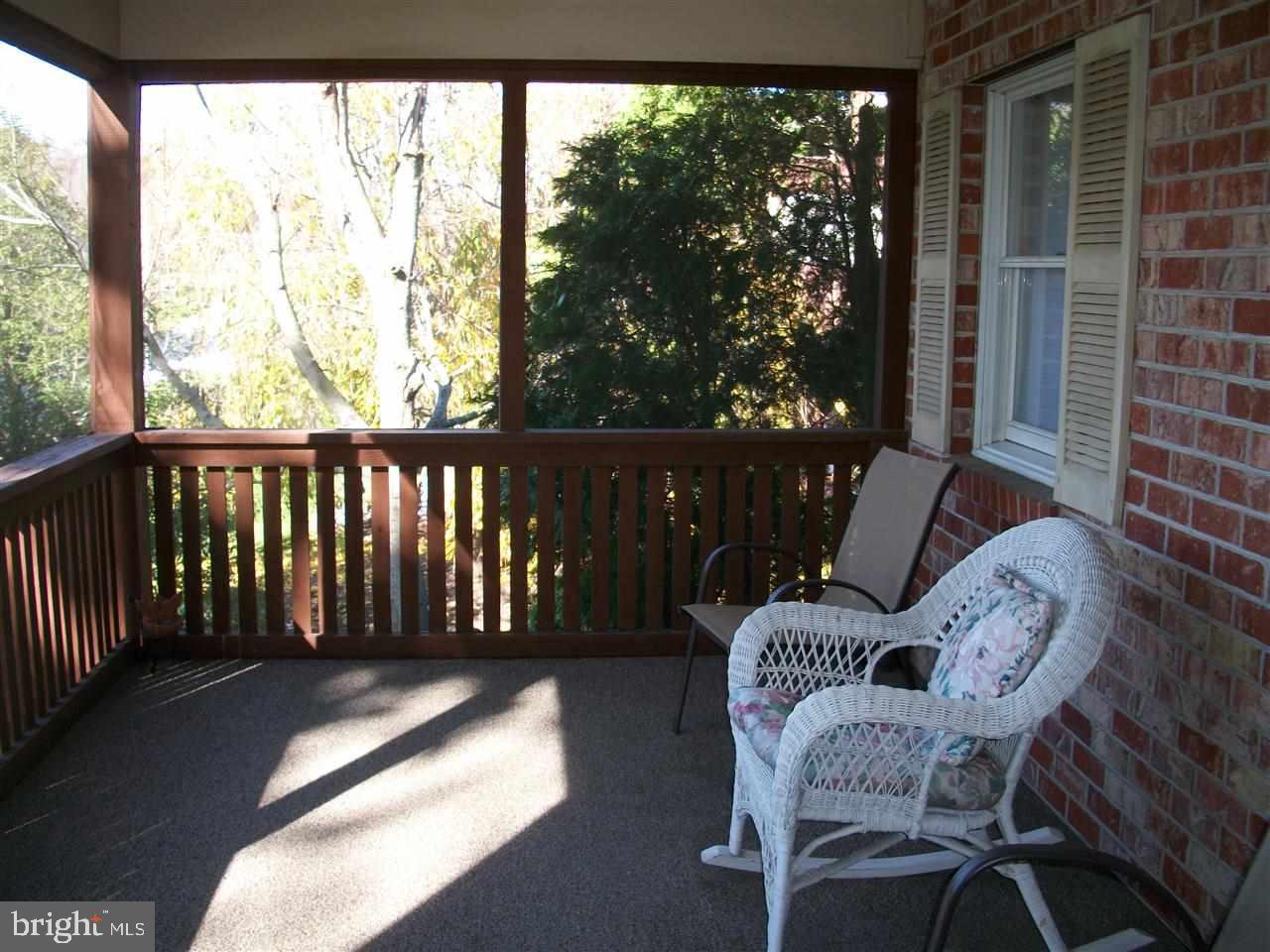 LAKE HERITAGE - Residential