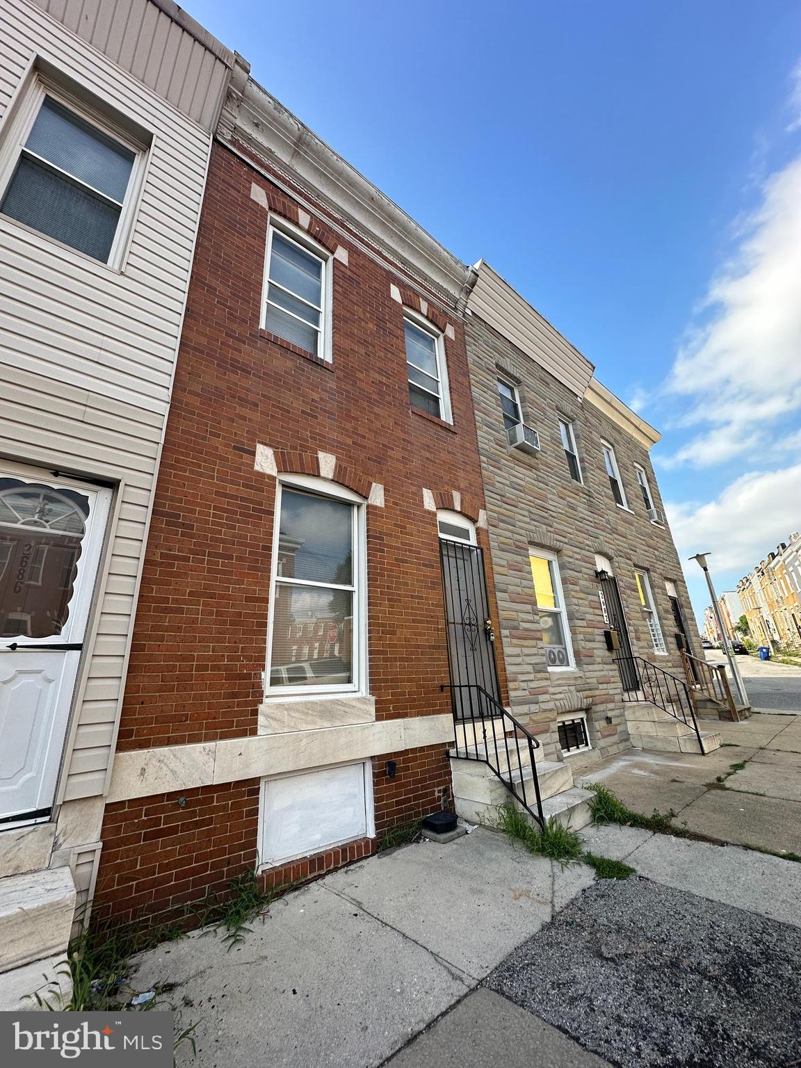 Repaired sewer line and roof. 3 beds and 1 full bathroom with walkout basement. Property is in need of full renovation. Sold AS-IS, seller will not make any repairs. Cash, hard money or renovation financing only.