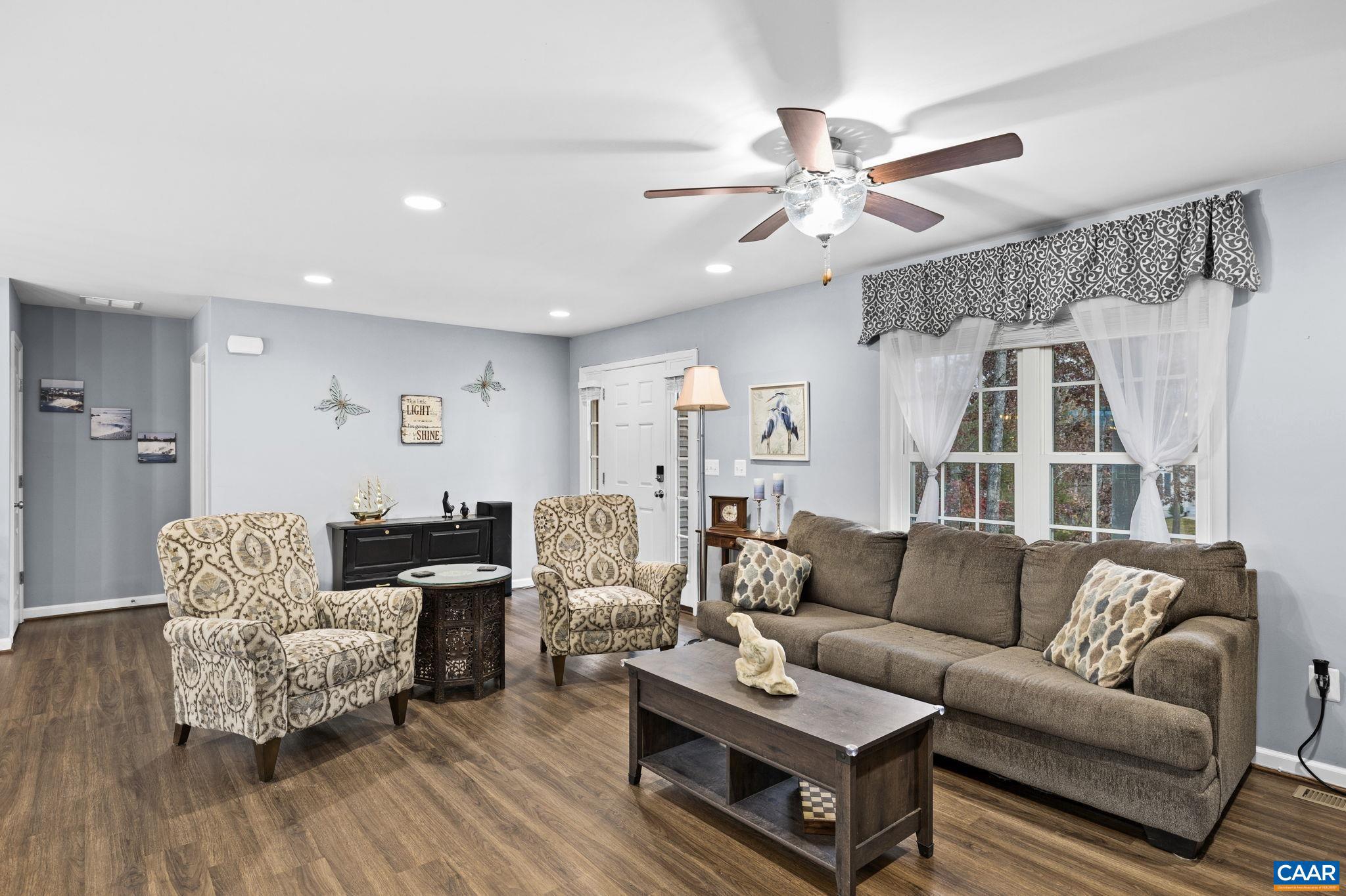 SHENANDOAH CROSSING - Residential