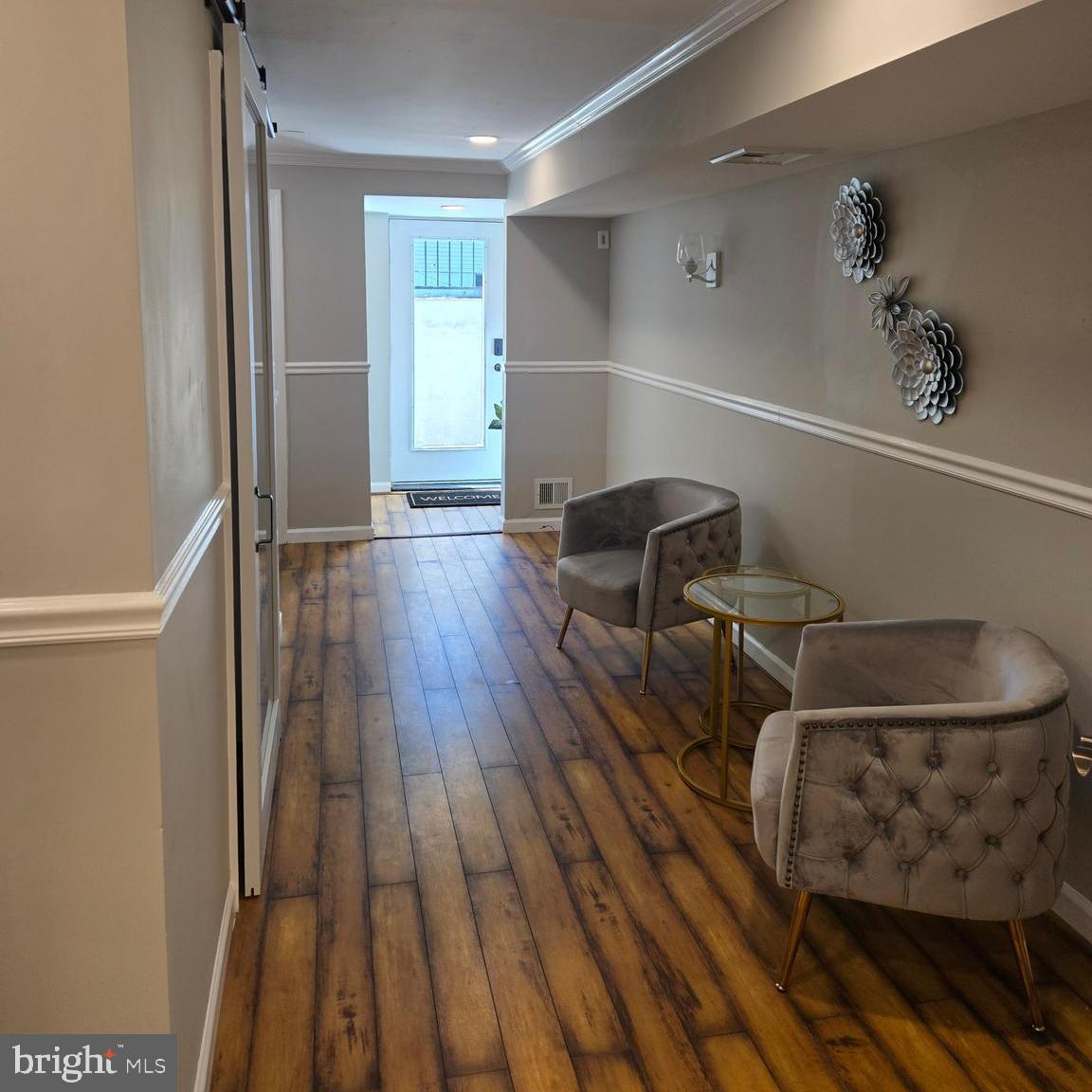 3 HILLFIELD AVENUE
